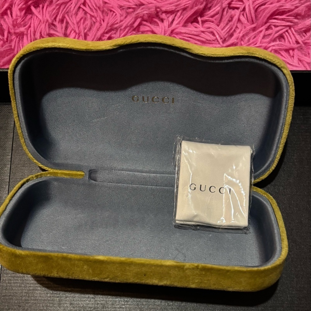 Gucci Oversized Square Dark Brown Sunglasses - Picture 8 of 12
